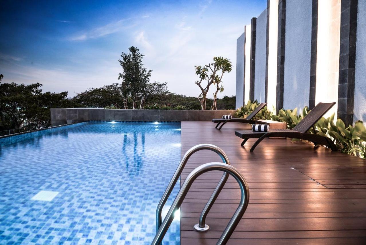 Aston Sidoarjo City Hotel & Conference Center Luaran gambar